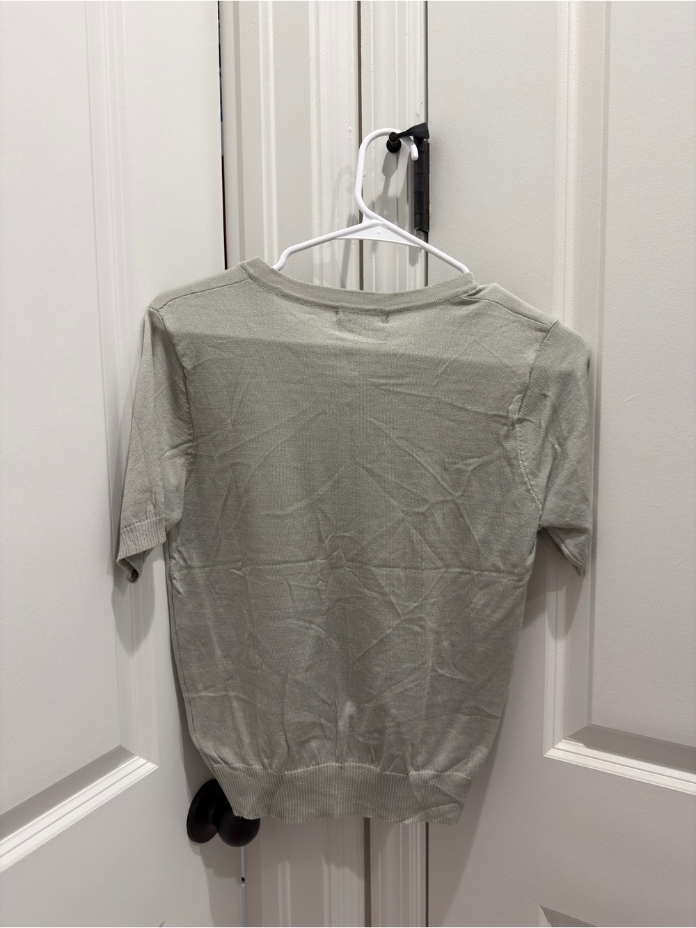 Polo Ralph Lauren Light Gray V-Neck Short Sleeve Knit Top - Picture 2 of 2